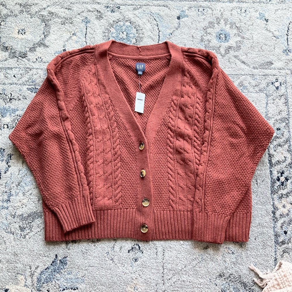 NWT Gap cable knit cardigan